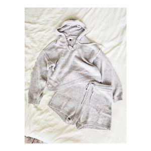 Universal Thread Sweater Set